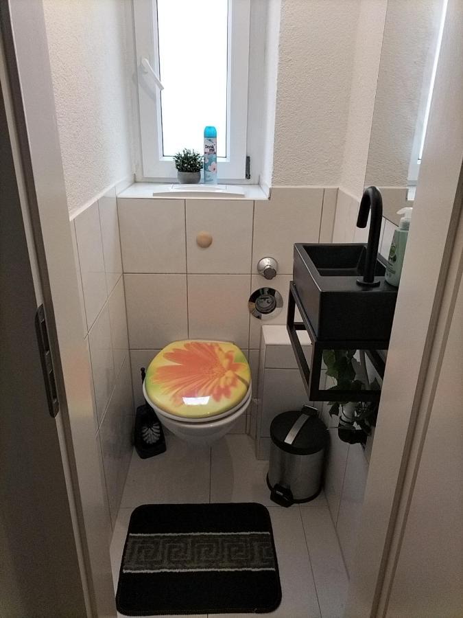 01 Stuttgart Holiday Extérieur photo